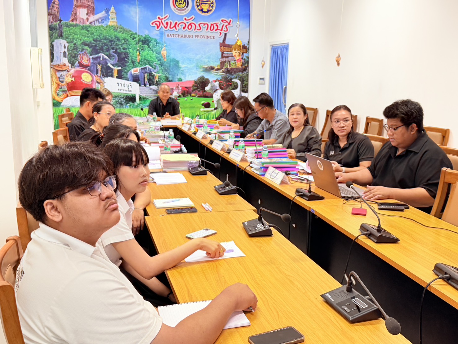 📣 พช.ราชบุรีจัดประชุมคณะทำงานกลั่นกรองผลงานการคัดสรรกิจกรรมพัฒนาชุมชนดีเด่นจังหวัดราชบุรี ประจำปี 2569