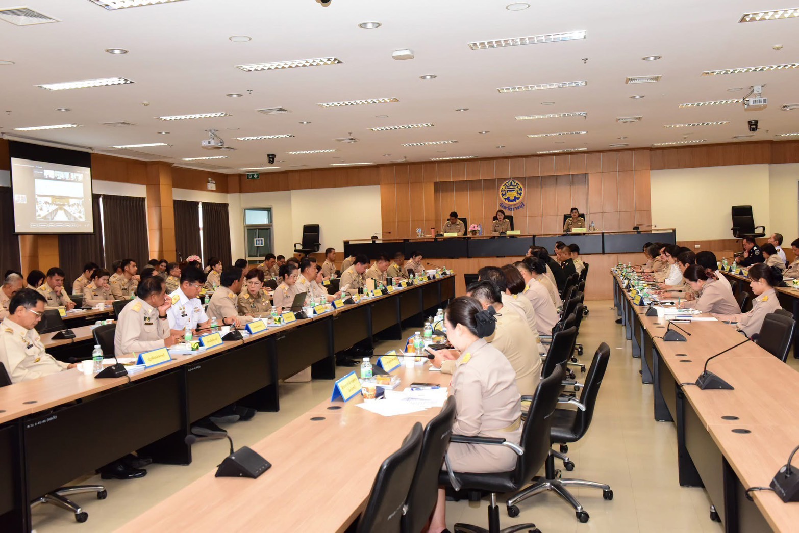 📣 พช.ราชบุรี ร่วมประชุมหัวหน้าส่วนราชการจังหวัดราชบุรี ประจำเดือนกรกฎาคม 2569 ติดตามภารกิจสำคัญและขับเคลื่อนการพัฒนาจังหวัด