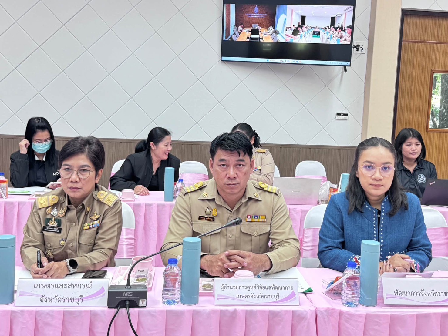 📣 พช.ราชบุรี ร่วมประชุมขับเคลื่อนโครงการศึกษาวิธีการฟื้นฟูที่ดินเสื่อมโทรมเขาชะงุ้มฯ สานต่อการพัฒนาทรัพยากรดินอย่างยั่งยืน