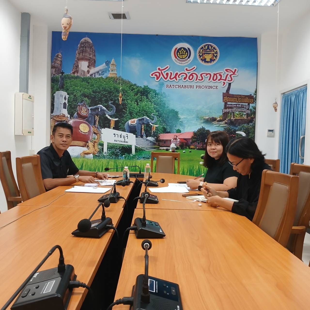 📣 พช.ราชบุรี ร่วมประชุมเตรียมความพร้อมการจัดทำดอกไม้จันทน์สำหรับประชาชนในส่วนภูมิภาค