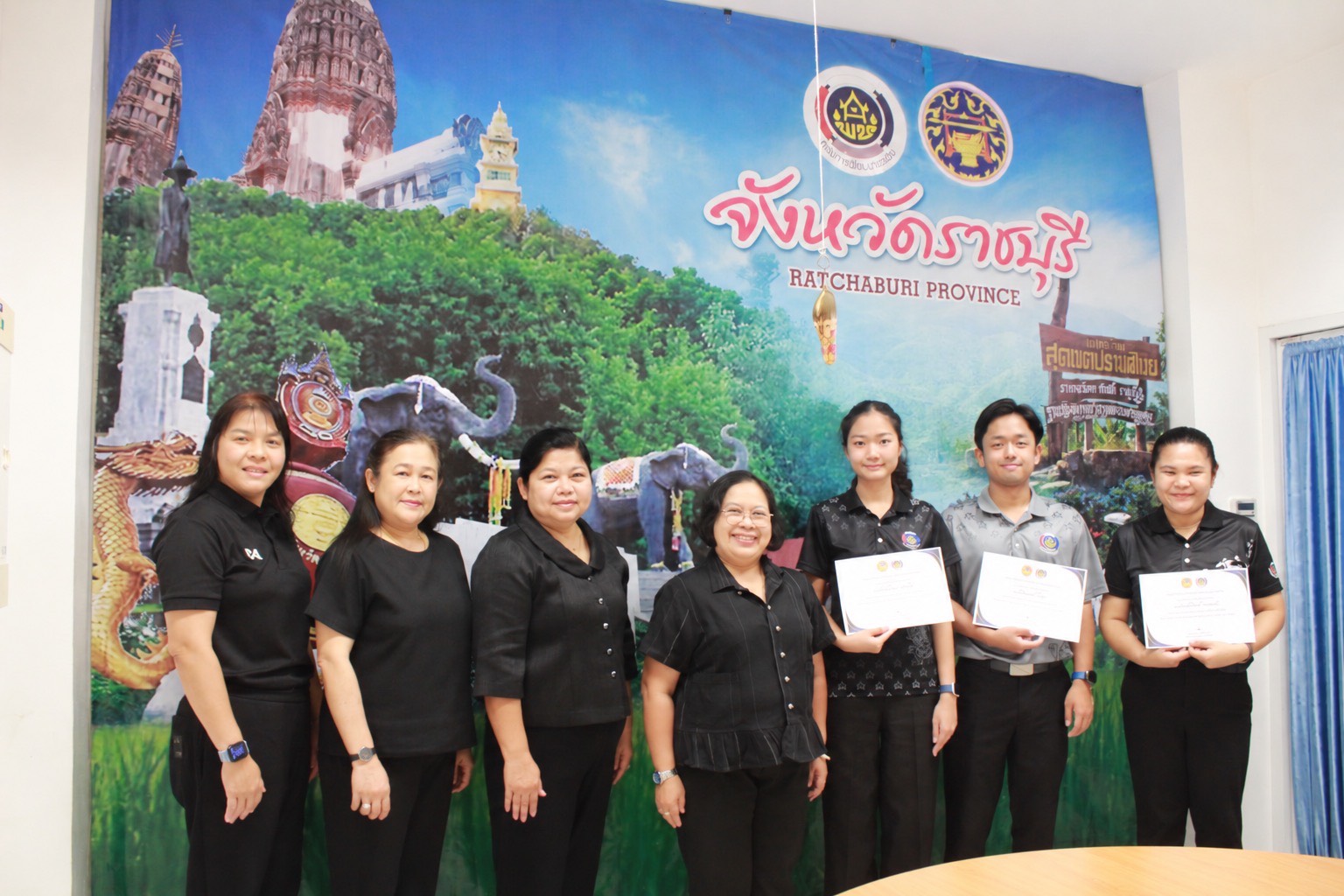📣 พช.ราชบุรี มอบเกียรติบัตรรับรองความรู้ความสามารถอาสาพัฒนา (อสพ.) รุ่นที่ 77